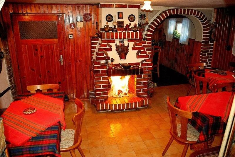 Hotel Mavrikova Kushta Bansko Esterno foto